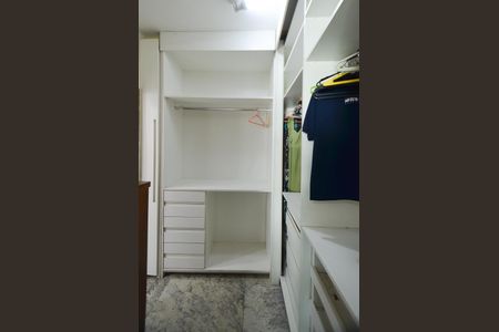 Apartamento para alugar com 135m², 4 quartos e 3 vagasCloset Suite
