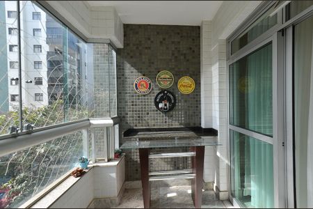 Apartamento para alugar com 135m², 4 quartos e 3 vagasVaranda Sala