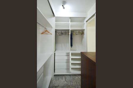 Apartamento para alugar com 135m², 4 quartos e 3 vagasCloset Suite