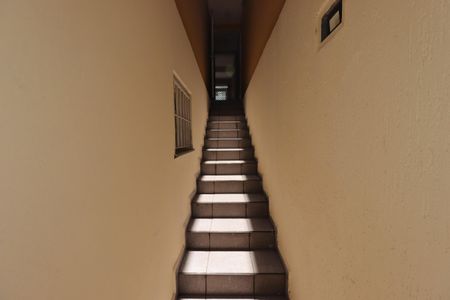 Casa à venda com 221m², 3 quartos e 2 vagasCorredor externo