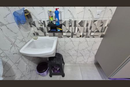 Casa à venda com 221m², 3 quartos e 2 vagasLavanderia