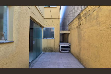 Casa à venda com 221m², 3 quartos e 2 vagasÁrea comum