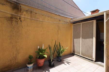 Casa à venda com 221m², 3 quartos e 2 vagasQuintal