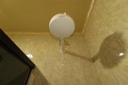 Casa à venda com 221m², 3 quartos e 2 vagasBanheiro da Suíte - Chuveiro