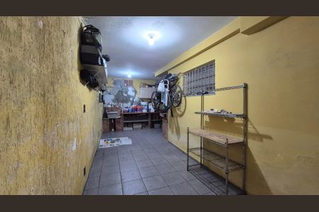 Casa à venda com 221m², 3 quartos e 2 vagasÁrea comum