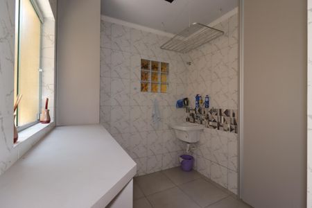 Casa à venda com 221m², 3 quartos e 2 vagasÁrea de Serviço