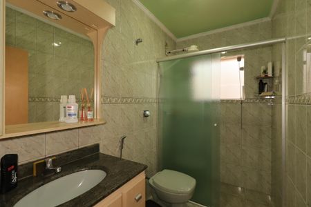 Casa à venda com 221m², 3 quartos e 2 vagasBanheiro Social