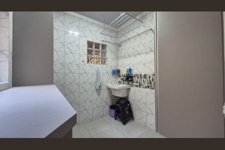 Casa à venda com 221m², 3 quartos e 2 vagasLavanderia