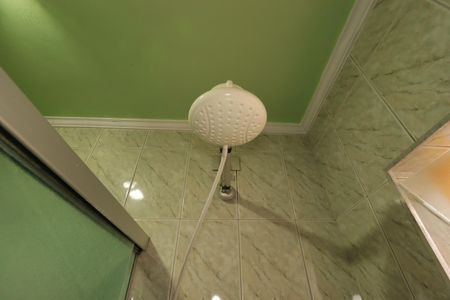 Casa à venda com 221m², 3 quartos e 2 vagasBanheiro Social - Chuveiro