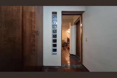 Casa à venda com 221m², 3 quartos e 2 vagasEdicula