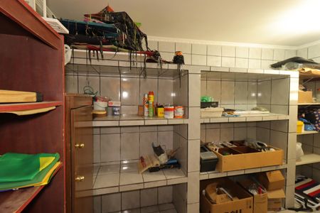 Casa à venda com 221m², 3 quartos e 2 vagasDepósito