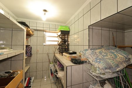 Casa à venda com 221m², 3 quartos e 2 vagasDepósito