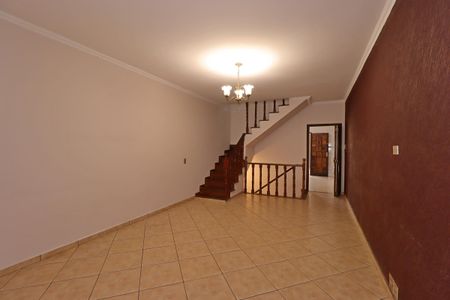 Sala de casa à venda com 3 quartos, 221m² em Vila Valparaíso, Santo André