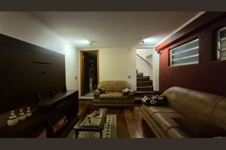 Casa à venda com 221m², 3 quartos e 2 vagasEdicula