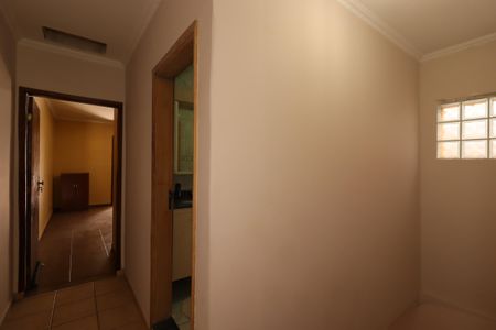 Casa à venda com 221m², 3 quartos e 2 vagasCorredor do piso superior