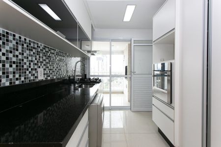 Apartamento para alugar com 92m², 2 quartos e 2 vagasCozinha