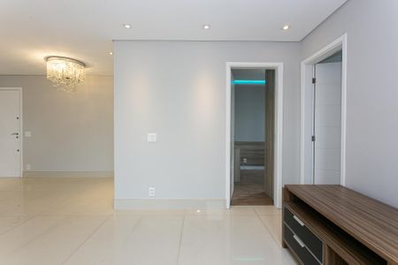 Apartamento para alugar com 92m², 2 quartos e 2 vagasSala