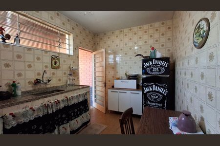 Casa à venda com 83m², 2 quartos e 6 vagasCozinha