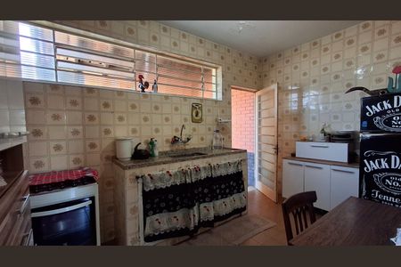 Casa à venda com 83m², 2 quartos e 6 vagasCozinha