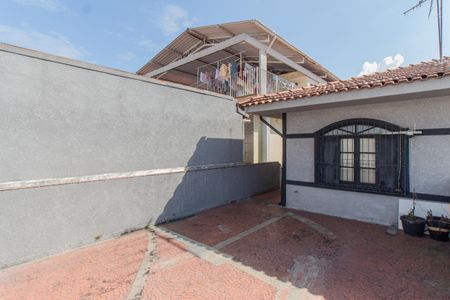 Casa à venda com 134m², 4 quartos e 2 vagasTerraço