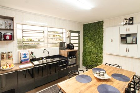 Casa à venda com 134m², 4 quartos e 2 vagasCozinha