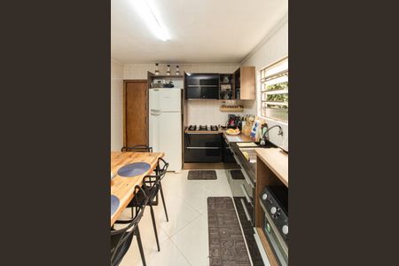 Casa à venda com 134m², 4 quartos e 2 vagasCozinha