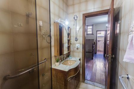 Casa para alugar com 360m², 4 quartos e 3 vagasBanheiro Social 2 no 2° Andar