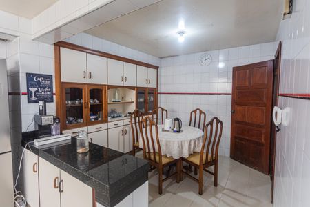 Casa para alugar com 360m², 4 quartos e 3 vagasCozinha
