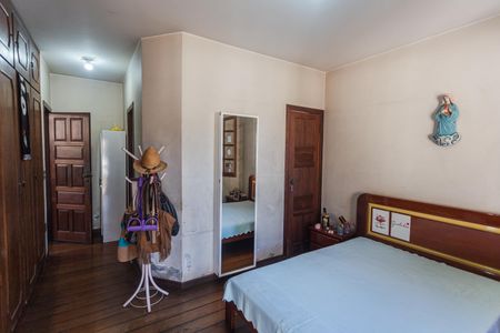 Casa para alugar com 360m², 4 quartos e 3 vagasSuíte 1 no 2° Andar