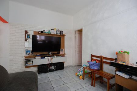 Casa à venda com 120m², 3 quartos e sem vaga Casa à venda com 120m², 3 quartos e sem vagaSala