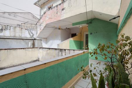 Casa à venda com 120m², 3 quartos e sem vaga Casa à venda com 120m², 3 quartos e sem vagaEntrada