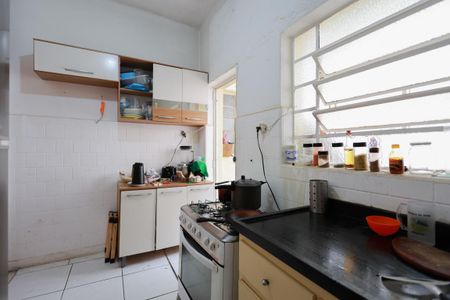 Casa à venda com 120m², 3 quartos e sem vaga Casa à venda com 120m², 3 quartos e sem vagaCozinha