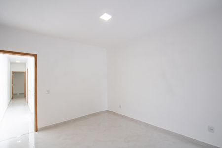 Casa à venda com 135m², 3 quartos e 2 vagasSuite