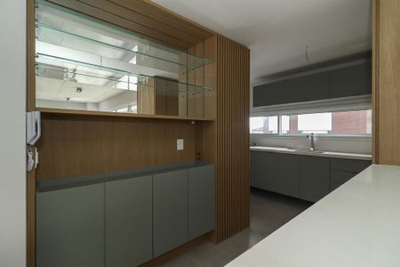 Apartamento à venda com 129m², 3 quartos e 2 vagasCozinha