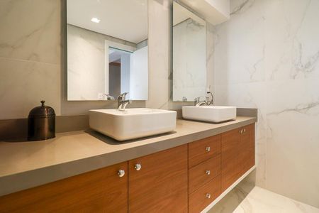 Apartamento à venda com 129m², 3 quartos e 2 vagasBanheiro da Suíte