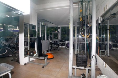 Apartamento para alugar com 191m², 4 quartos e 2 vagasÁrea Comum - Academia