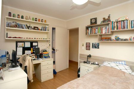 Apartamento para alugar com 191m², 4 quartos e 2 vagasQuarto 2 Suíte