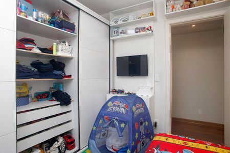 Apartamento para alugar com 191m², 4 quartos e 2 vagasQuarto 4