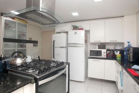 Apartamento para alugar com 191m², 4 quartos e 2 vagasCozinha