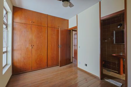 Apartamento à venda com 140m², 3 quartos e 2 vagas Apartamento à venda com 140m², 3 quartos e 2 vagasSuíte 3