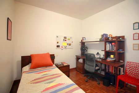 Apartamento à venda com 148m², 4 quartos e 2 vagasQuarto 2