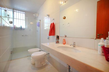 Apartamento à venda com 148m², 4 quartos e 2 vagasBanheiro Social