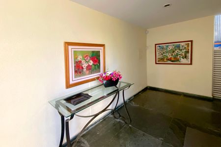 Apartamento à venda com 148m², 4 quartos e 2 vagasHall social