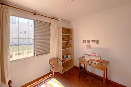 Apartamento à venda com 148m², 4 quartos e 2 vagasQuarto 4