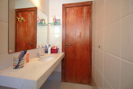 Apartamento à venda com 148m², 4 quartos e 2 vagasBanheiro Social