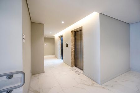 Apartamento à venda com 99m², 3 quartos e 2 vagasHall dos elevadores
