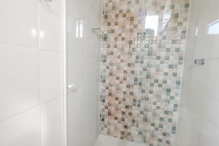 Apartamento à venda com 92m², 2 quartos e 1 vaga Apartamento à venda com 92m², 2 quartos e 1 vagaBanheiro da Suíte