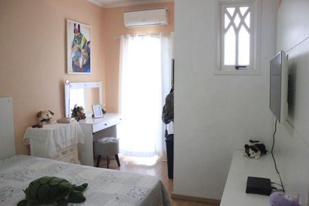 Casa à venda com 306m², 5 quartos e 3 vagasSuíte 3