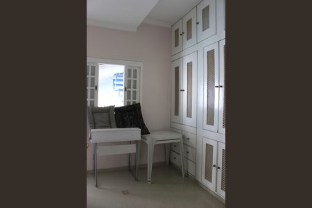 Casa à venda com 306m², 5 quartos e 3 vagasSuíte 1