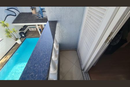 Casa à venda com 306m², 5 quartos e 3 vagas Casa à venda com 306m², 5 quartos e 3 vagasVaranda da Suíte 3